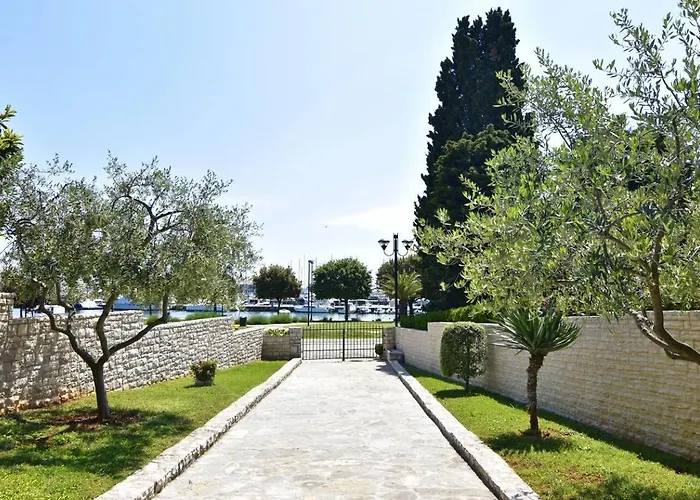 Dinka *