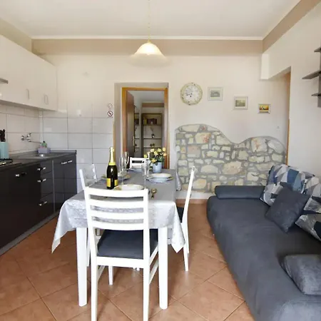 Dinka Apartment Umag